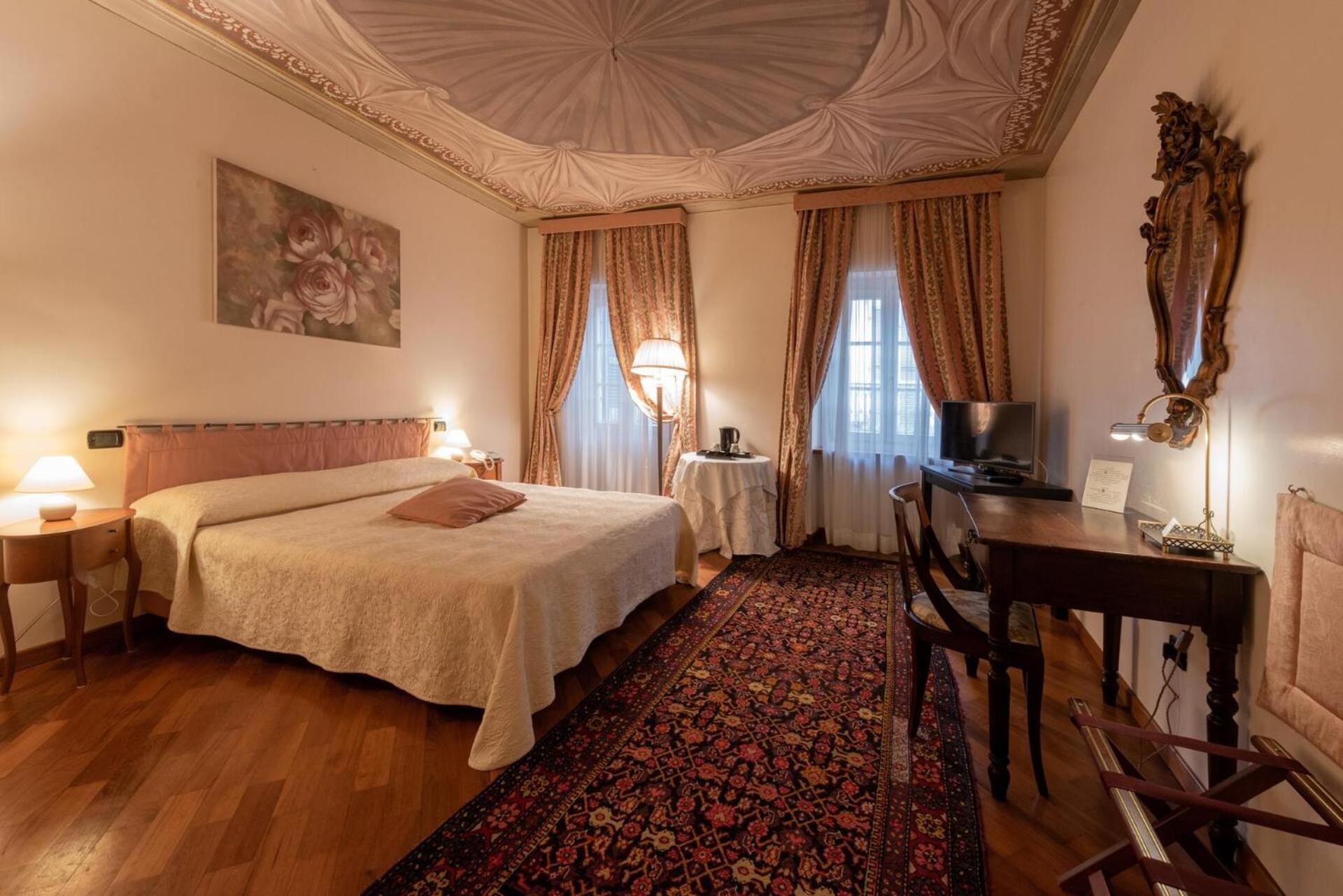 مبيت وإفطار ألبا Palazzo Finati المظهر الخارجي الصورة