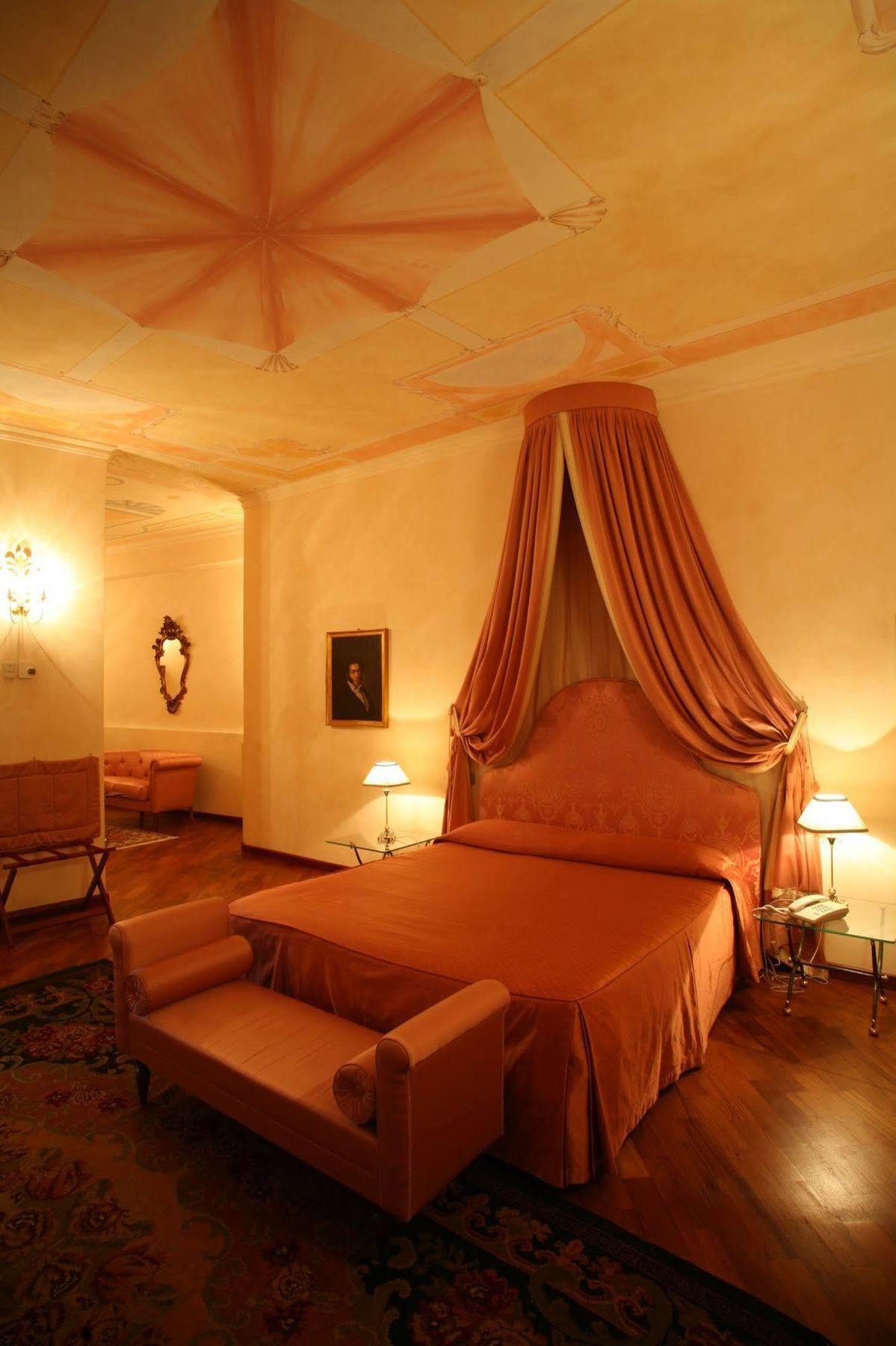 مبيت وإفطار ألبا Palazzo Finati المظهر الخارجي الصورة